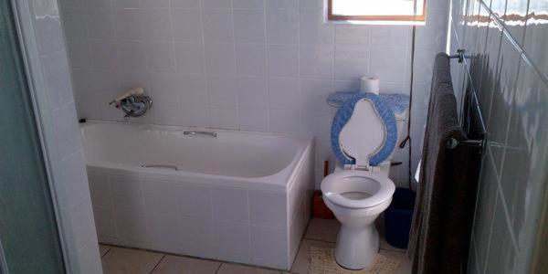 Gansbaai Lodge & Backpackers Экстерьер фото